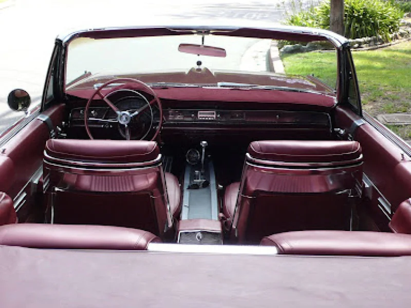 1966 Chrysler 300 Convertible 4