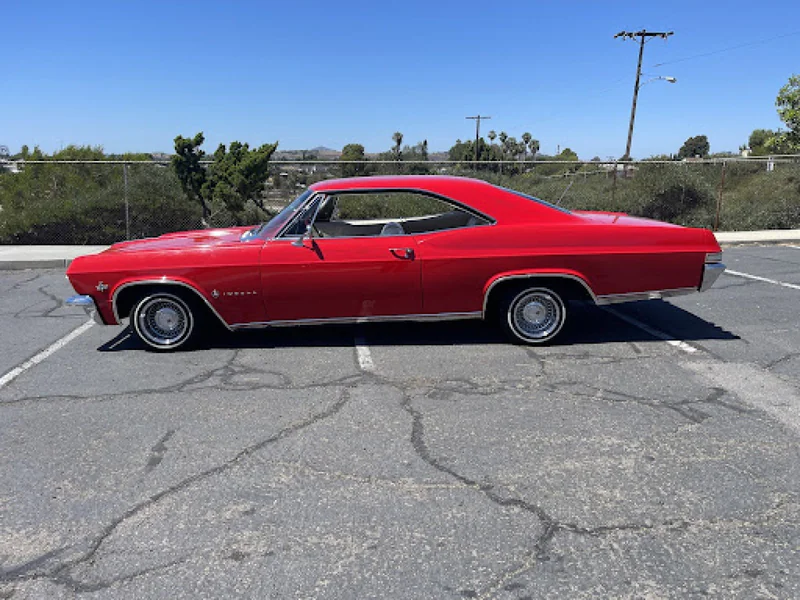 1965 Chevrolet Impala 3