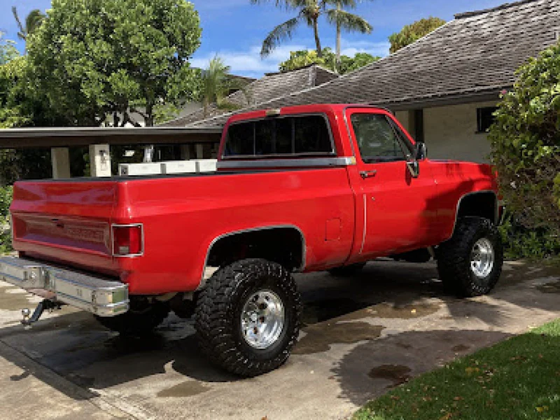1986 Chevrolet K10 Silverado Pickup 3