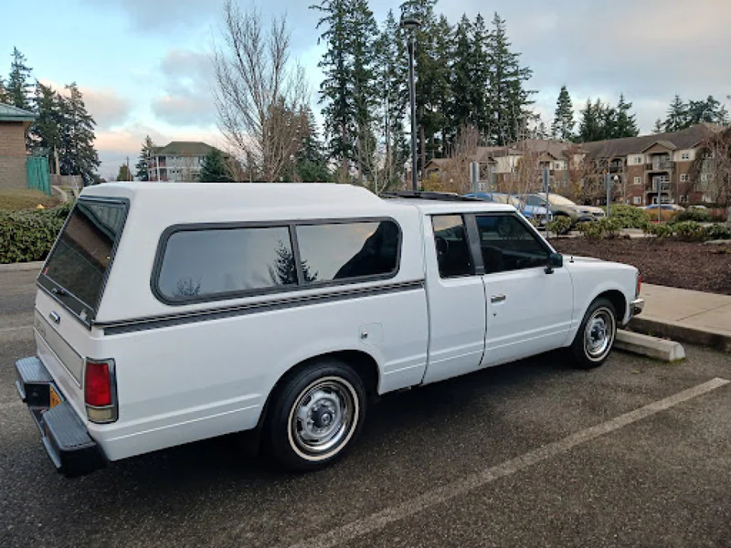 1985 Nissan 720 St King Cab 3