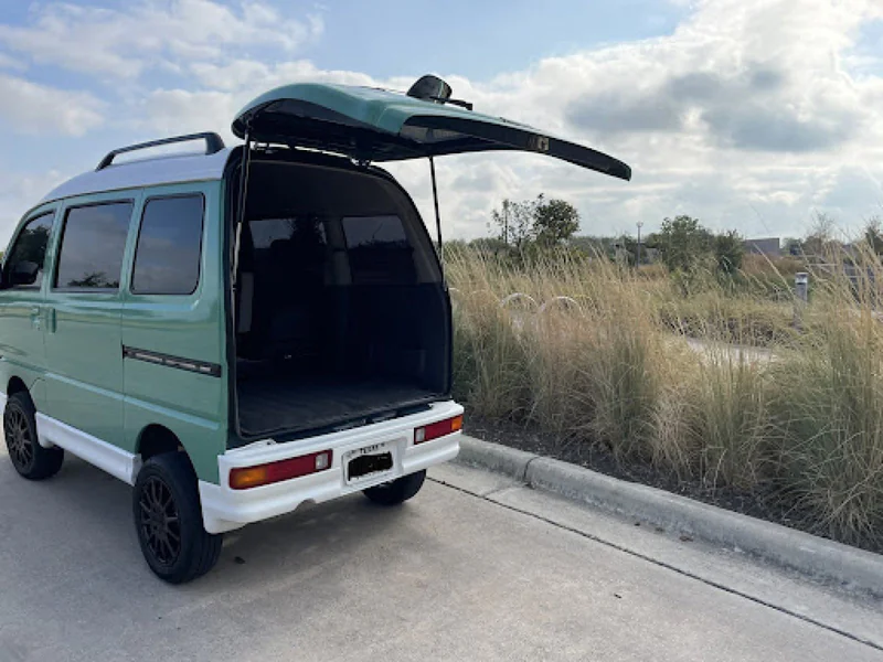 1996 Mitsubishi Bravo 4
