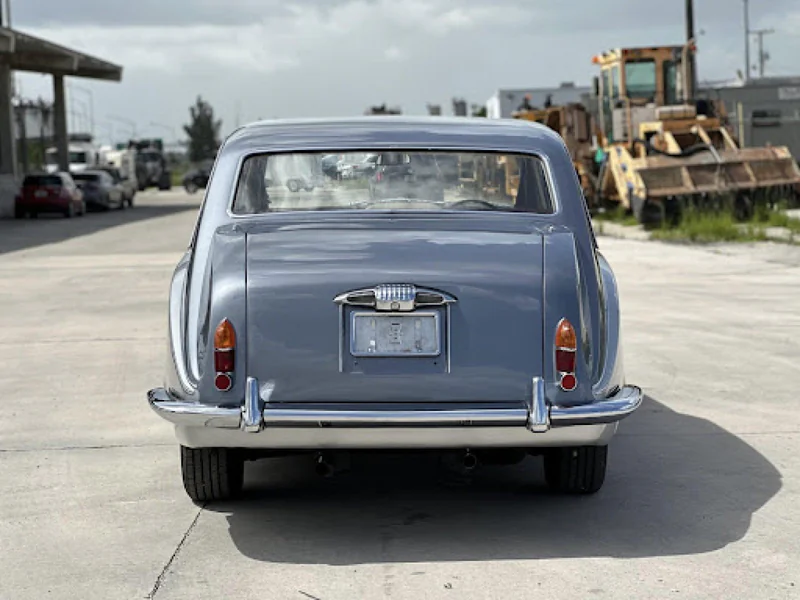 1969 Daimler Ds420 3