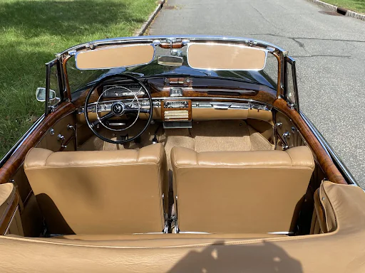 1957 Mercedes-Benz 220s 5
