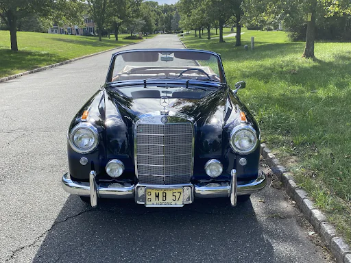 1957 Mercedes-Benz 220s 6