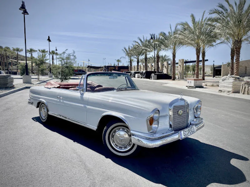 1962 Mercedes-Benz 250SE 4