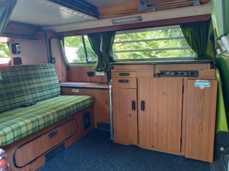1976 Volkswagen Westfalia Camper
