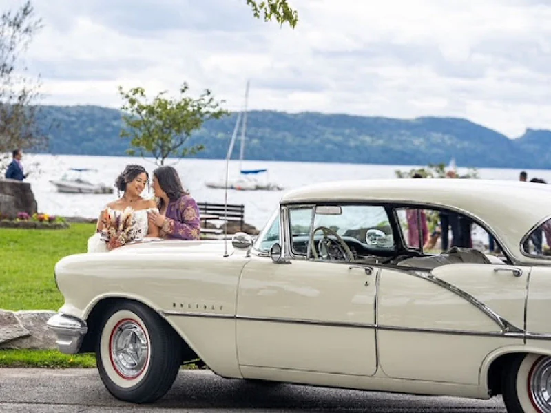 1956 Oldsmobile Holiday 88 in Ossining 2