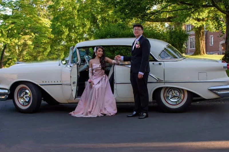 1956 Oldsmobile Holiday 88 in Ossining 6