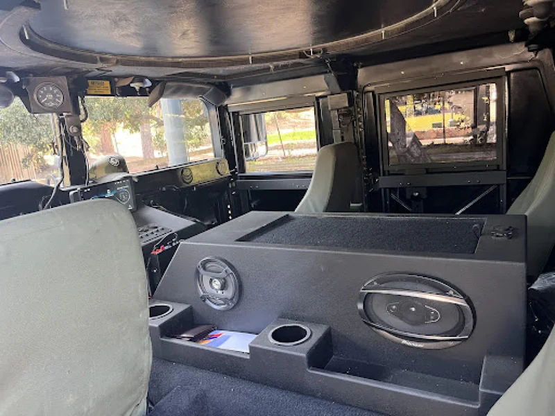 2011 Hummer H1 10