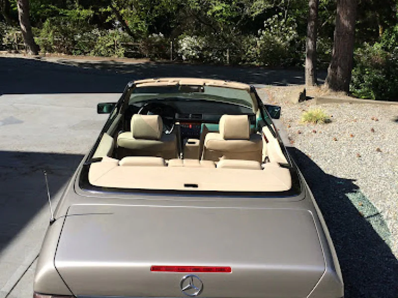1994 Mercedes-Benz E320 Convertible 3