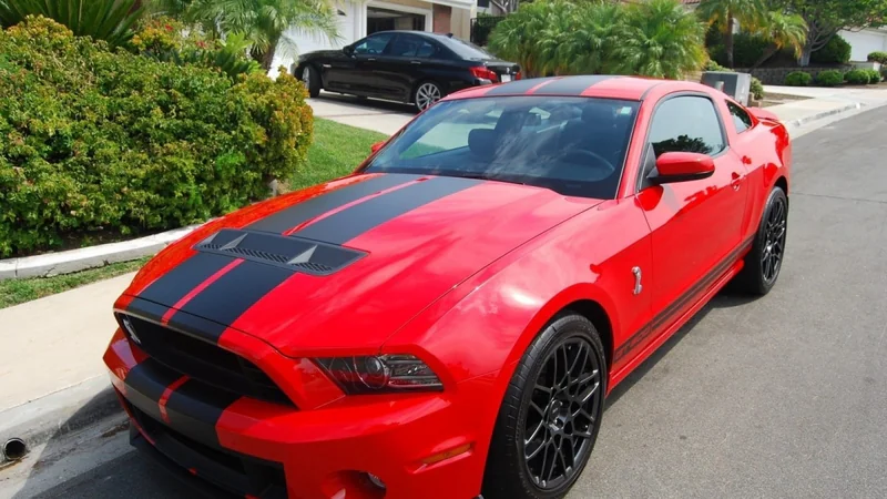 2013 Ford Mustang 2