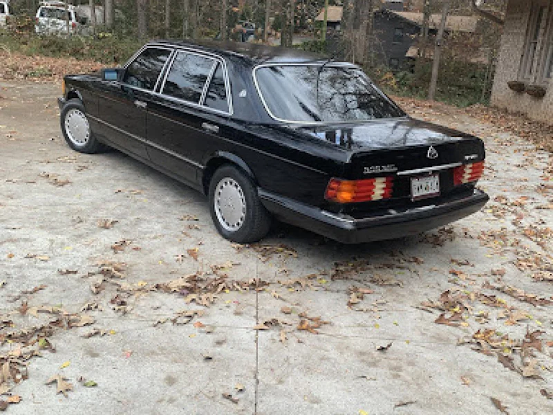 1988 Mercedes-Benz 300SEL