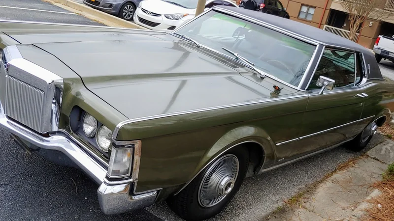1969 Lincoln Continental Mark III 3