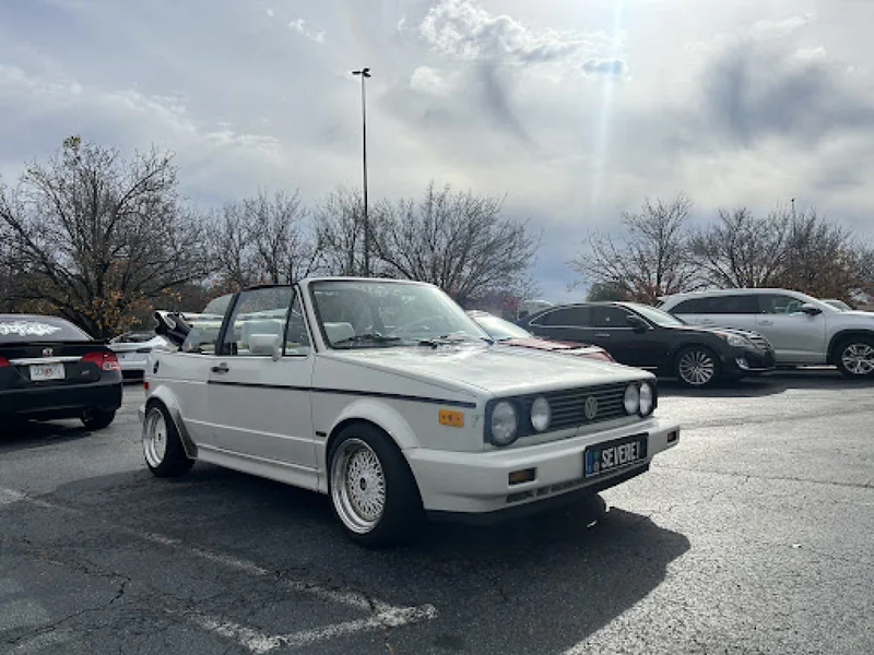 1990 Volkswagen Cabriolet 4