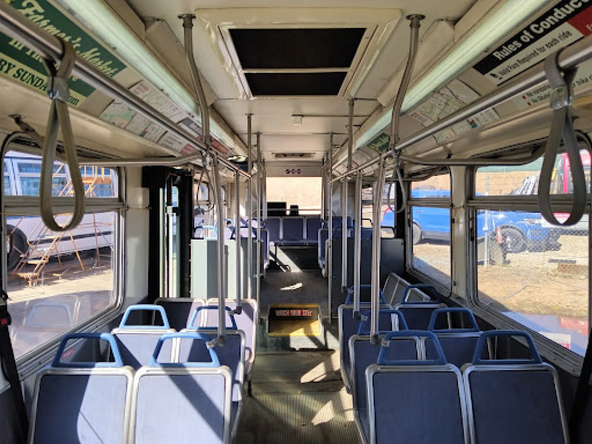 2005 New Flyer C40