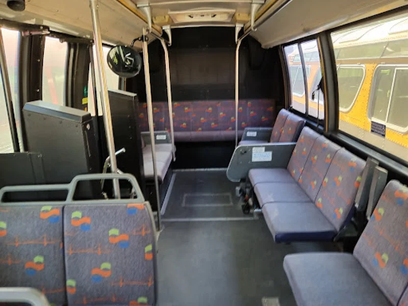 2005 Unknown Bus RTS 8