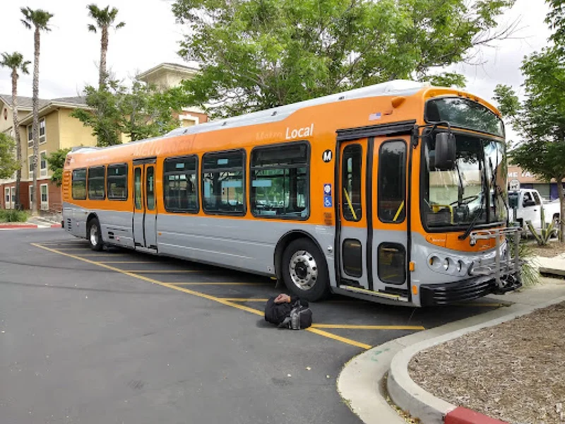 2014 NABI Compo Transit Bus 45-c 4