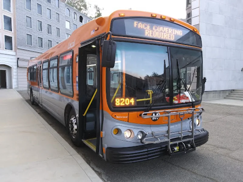 2014 NABI Compo Transit Bus 45-c 8
