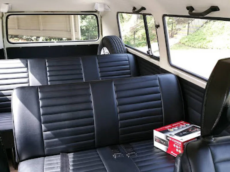1976 Volkswagen MicroBus--7 Passenger Type 2 9