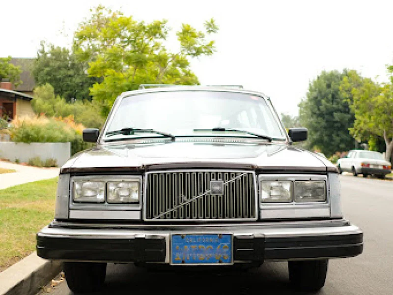 1981 Volvo 245 10