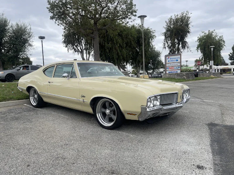 1970 Oldsmobile Cutlass Sportback S 6