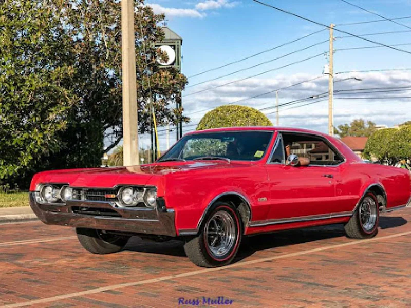1967 Oldsmobile Cutlass Supreme 442 4