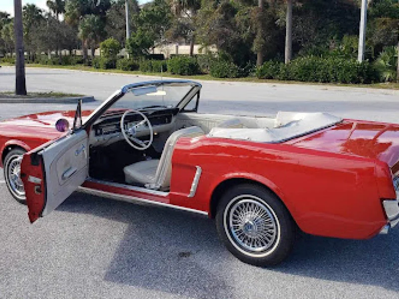 1965 Ford Mustang 2