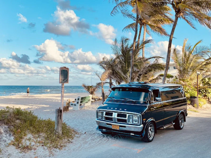 1976 Dodge B100 Van 2