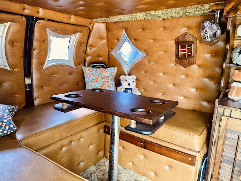 1976 Dodge B100 Van 8