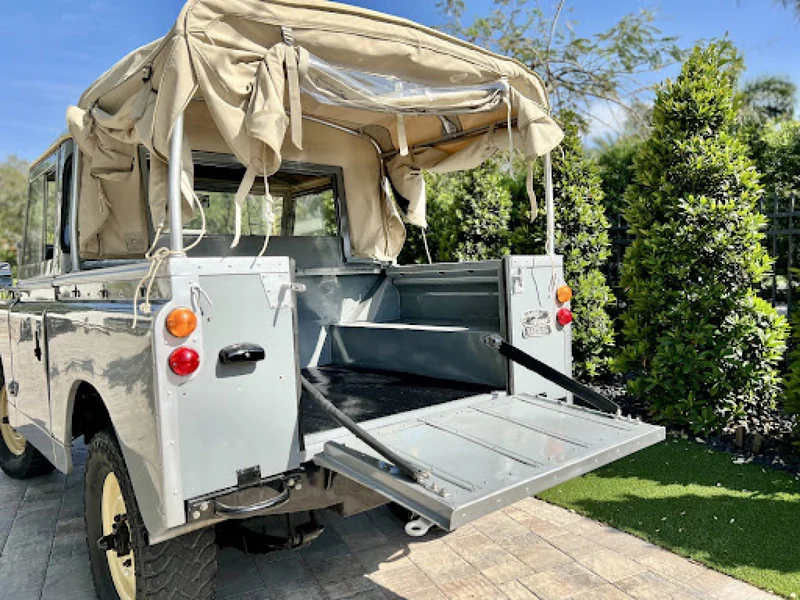 1970 Land Rover Santana Iia