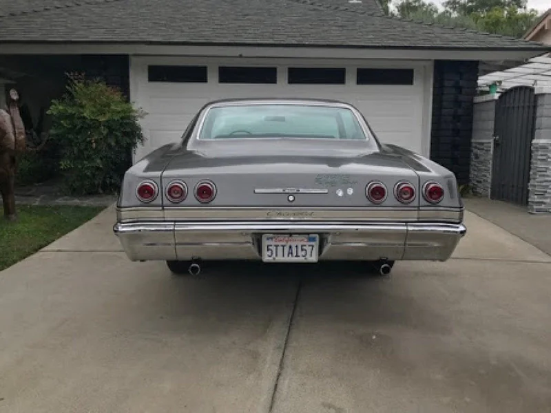 1965 Chevrolet Impala 4