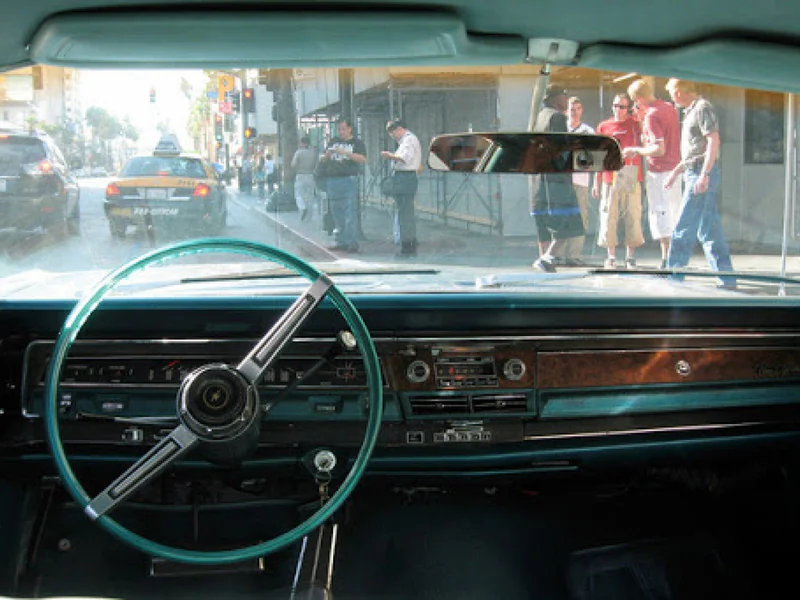 1968 Chrysler New Yorker Fastback 2
