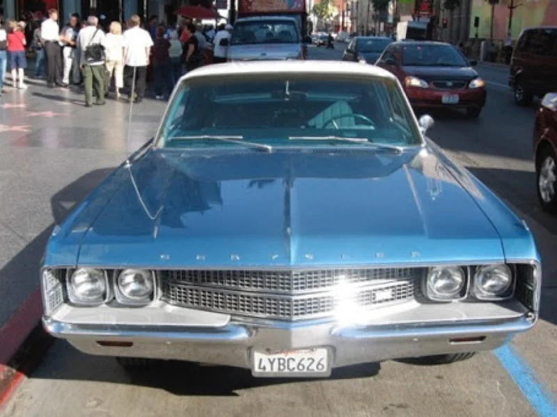 1968 Chrysler New Yorker Fastback 4