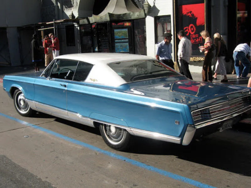 1968 Chrysler New Yorker Fastback 5