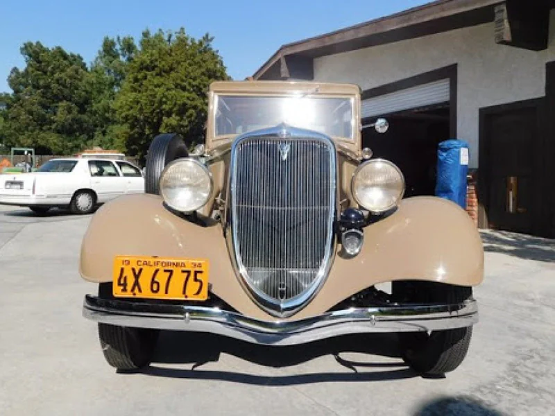 1934 Ford Woodie 2