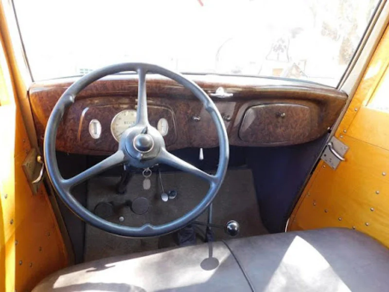 1934 Ford Woodie 3