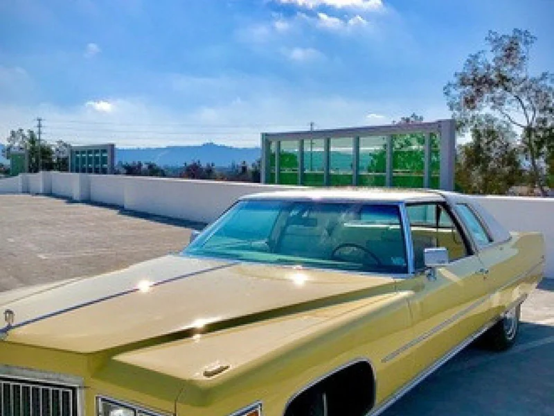 1975 Cadillac Coupe De Ville 2