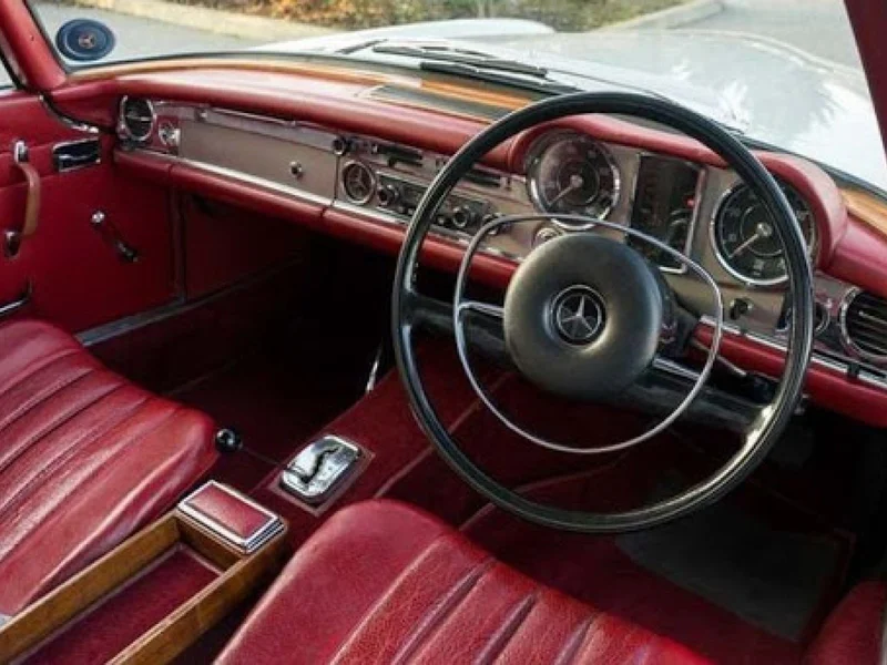 1969 Mercedes-Benz 280 2.8 4