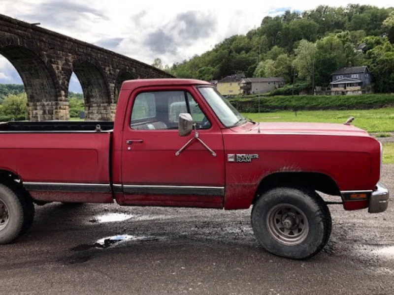 1987 Dodge Power Ram 2