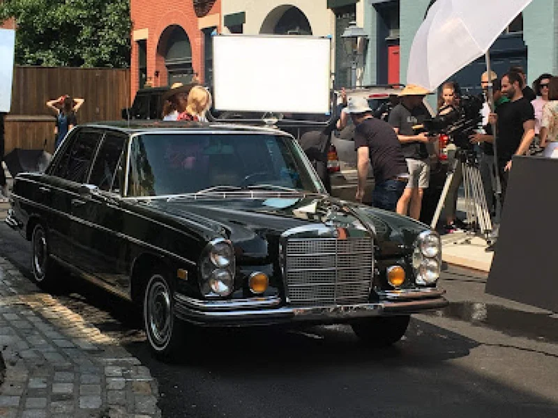 1971 Mercedes-Benz 280 Sedan 2