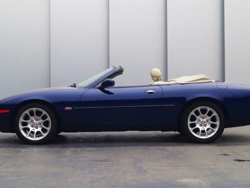 1964 Jaguar XKR 3