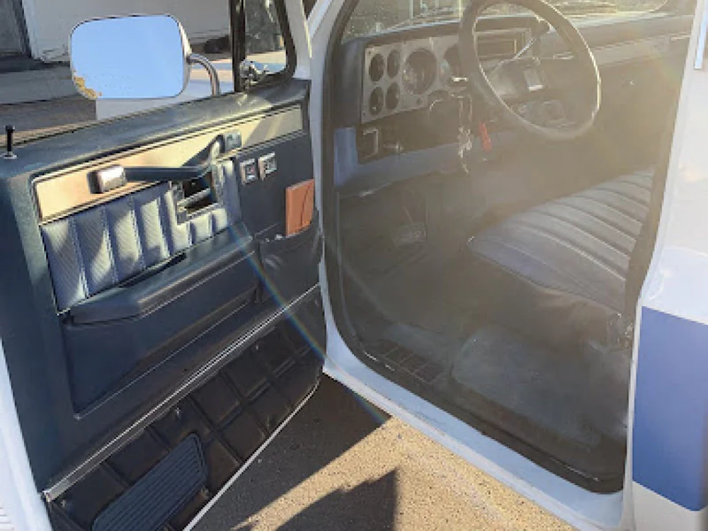 1983 Chevrolet Silverado Pickup Truck 10