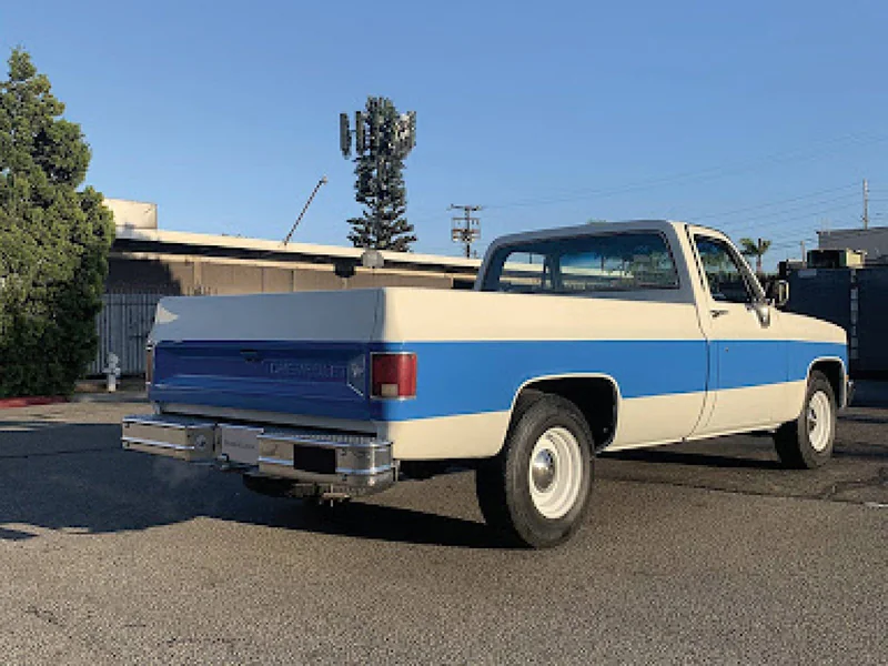 1983 Chevrolet Silverado Pickup Truck 2
