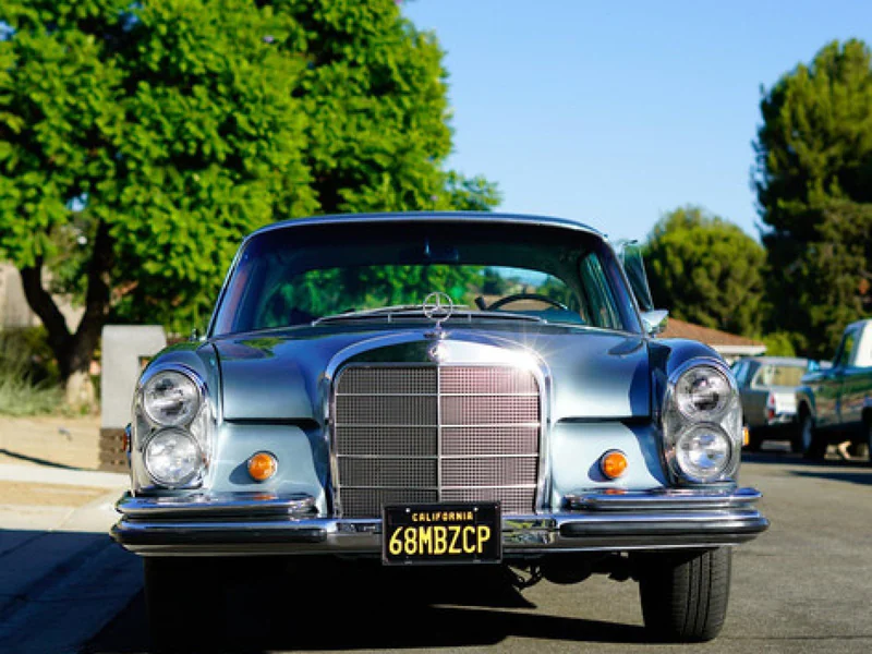 1968 Mercedes-Benz 280SE Coupe 11
