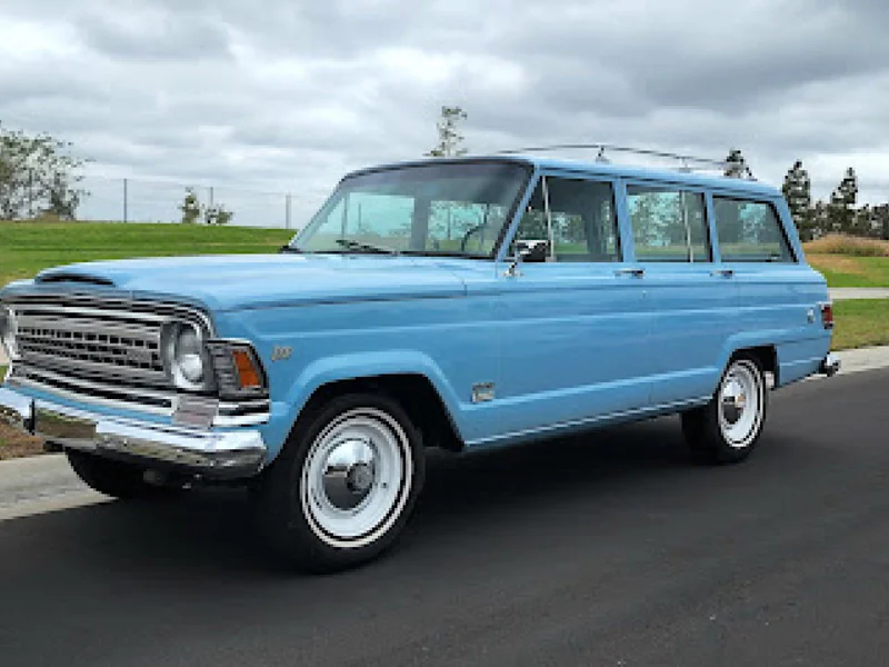1972 Jeep Wagoneer 4