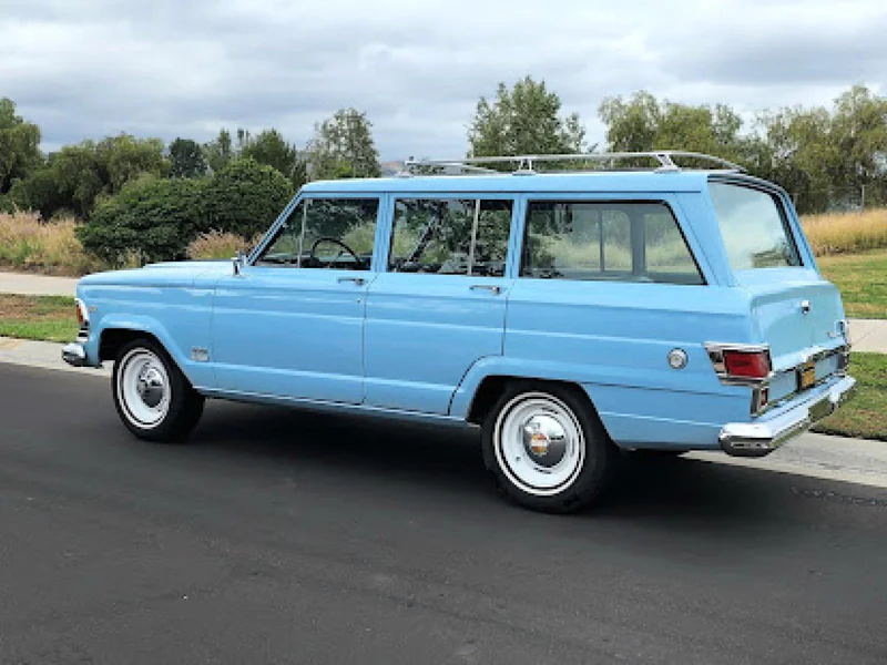 1972 Jeep Wagoneer 5