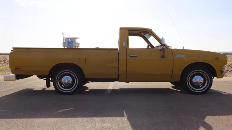 1976 Toyota Hilux in Los Angeles 7
