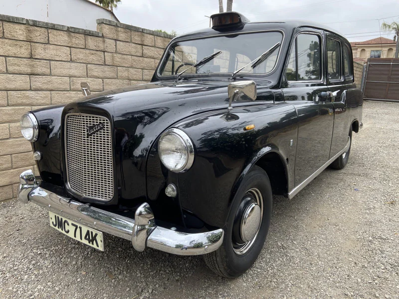 1960 Austin FX4 Taxi  4