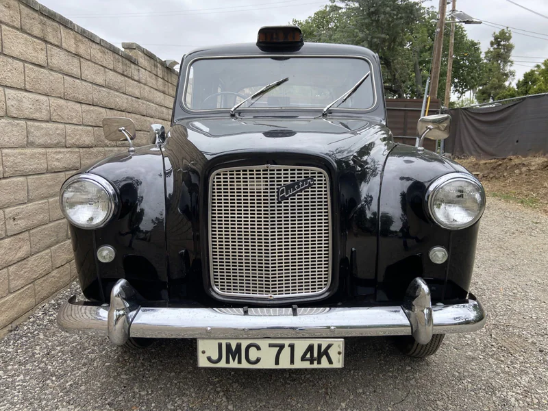 1960 Austin FX4 Taxi  5