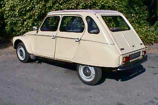 1976 Citroen Dyane 2